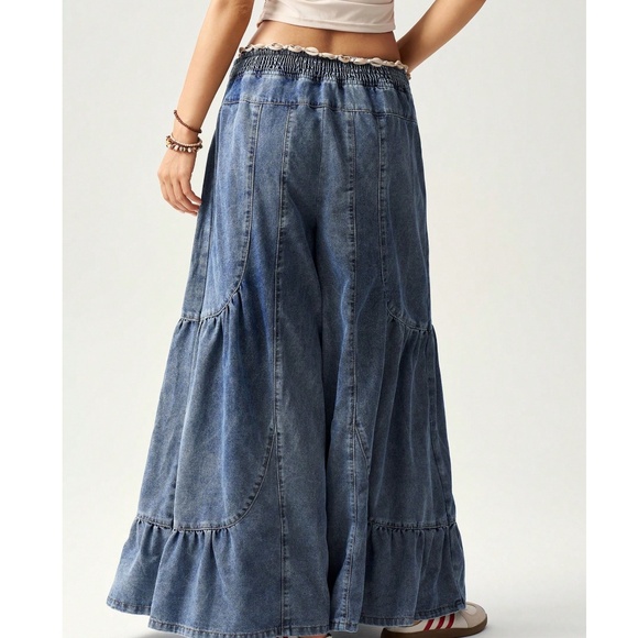 Plus Boho Medium Wash Stretchy Waist Wide Leg Denim Pants - Picture 4 of 5